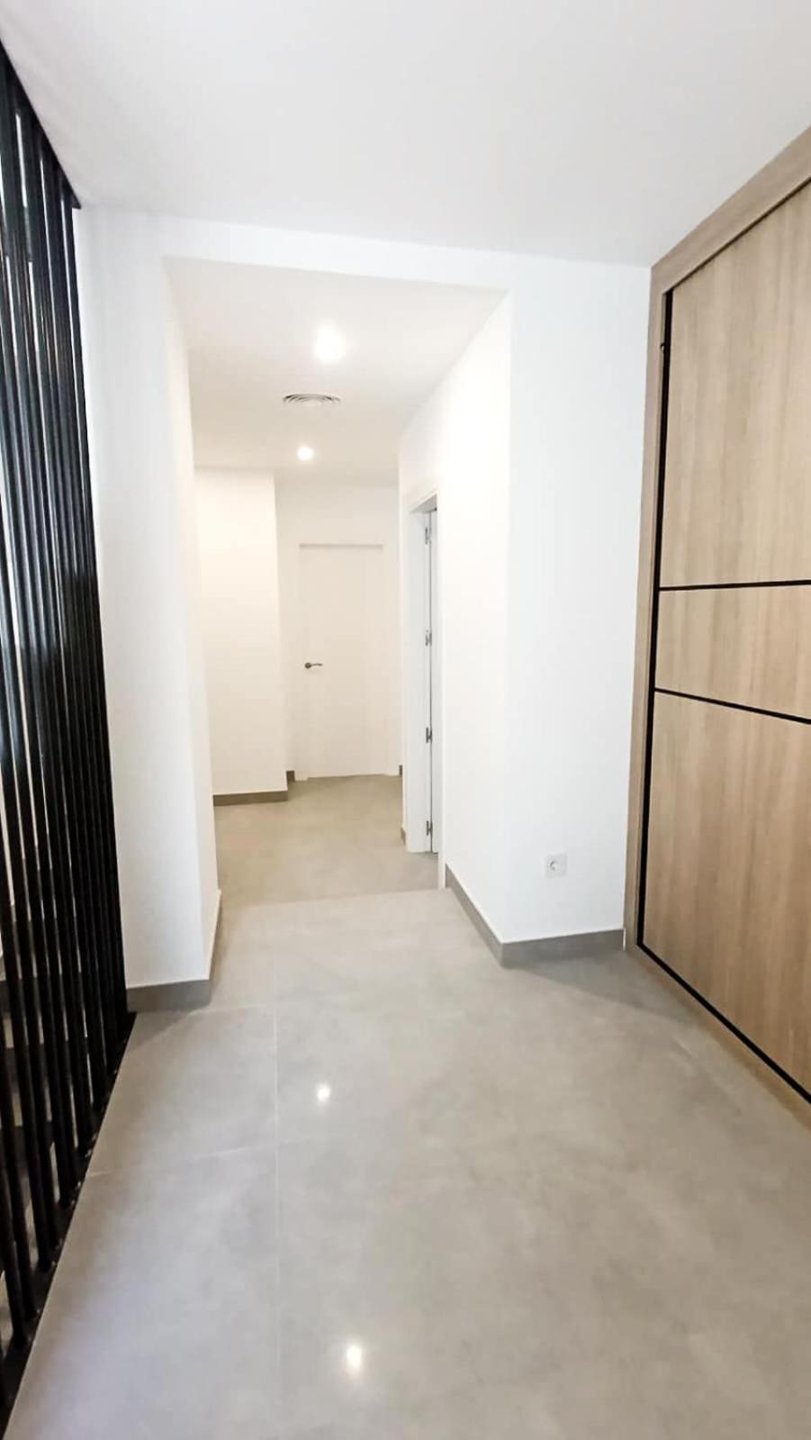 A2502 Sky Hill Modern 3-bedroom In